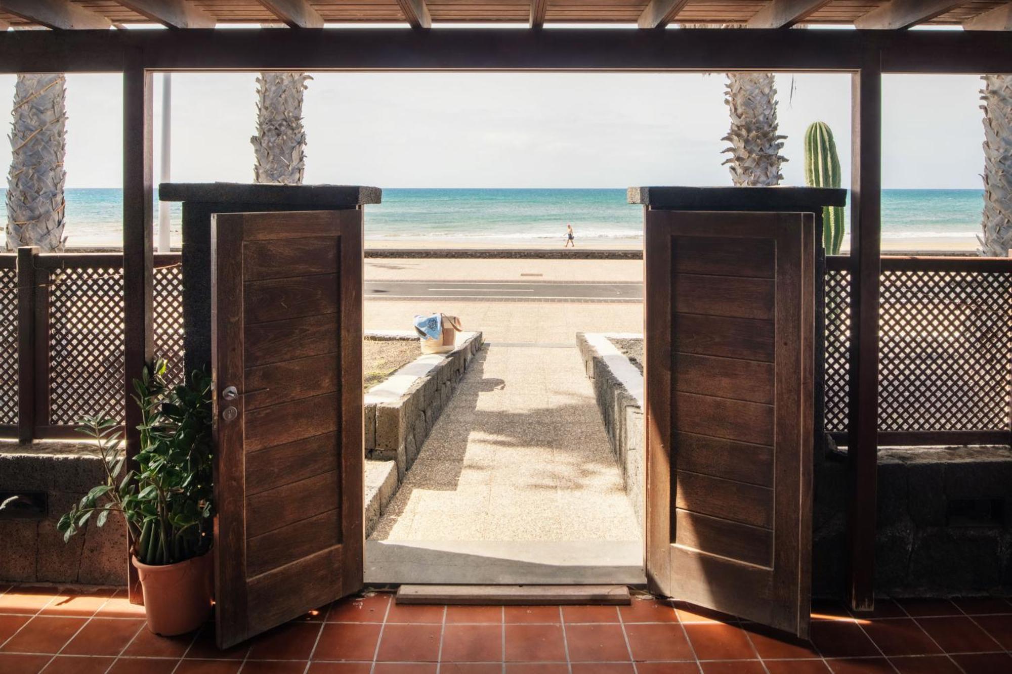 La Casa De La Playa Vila Puerto del Carmen  Exterior foto